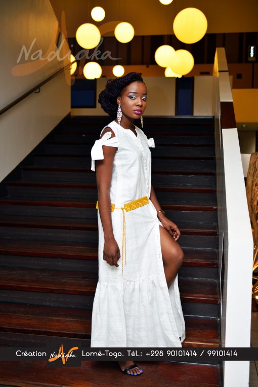 Longue robe  blanche