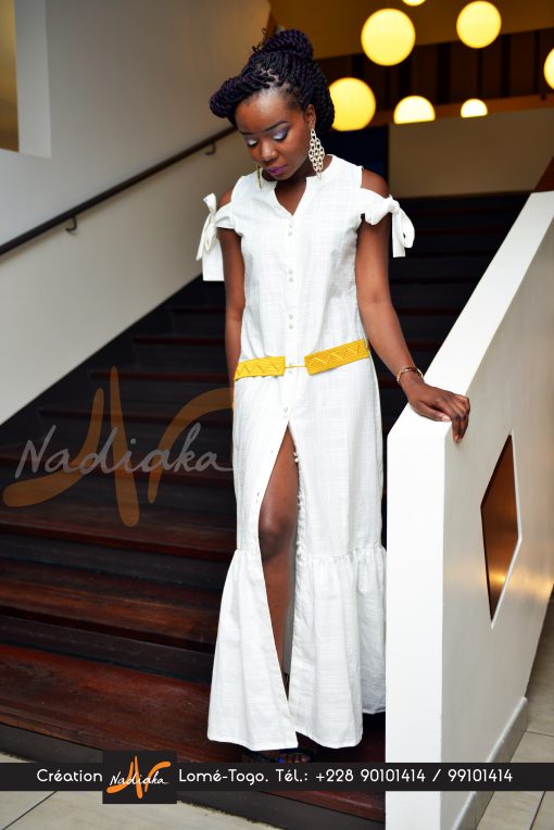 Longue robe  blanche – Image 2