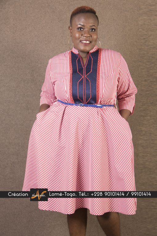 Robe courte brodée – Image 2