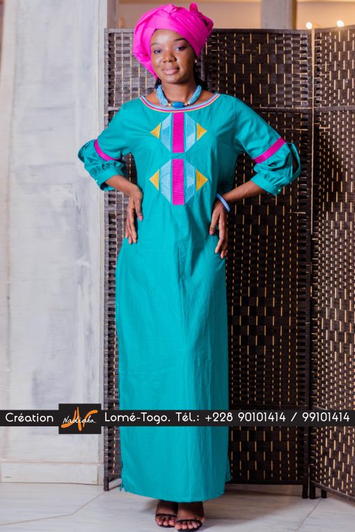 Robe longue brodée