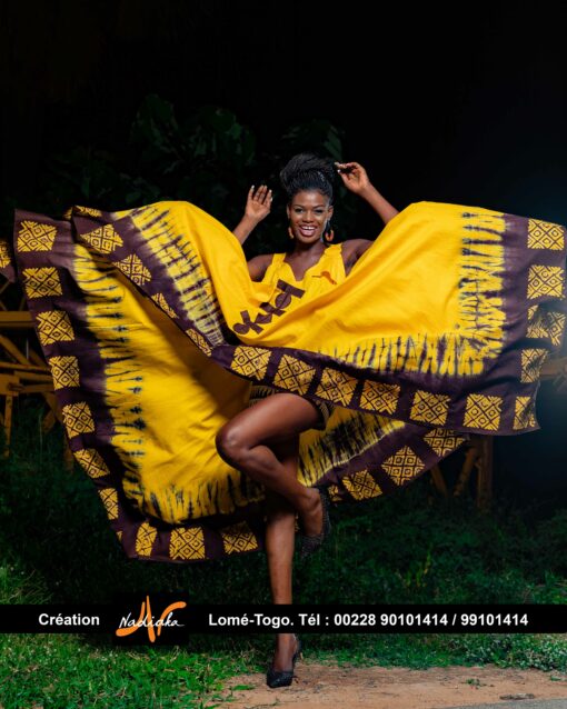 Robe ovale en tissu coton batik jaune et marron