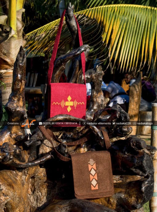 sac bandoulière brodé "Apo'Mi" Rouge bordeaux – Image 2