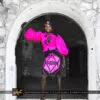 Ensemble tailleur batik couleur rose fushia, et jupe en tissu brocarde avec broderies, chapeau brodé et foulard assortis