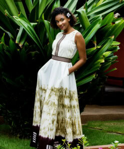 Robe longue brodée 