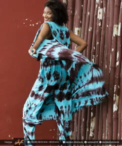 Ensemble pantalon palazzo et gilet cape long, tissu tie and dye bleu turquois et marron.