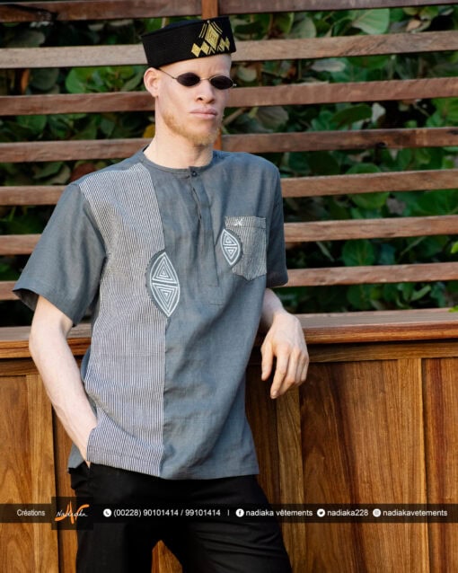 Chemise manches courtes, en tissu lin gris mix pagne tissé avec broderies