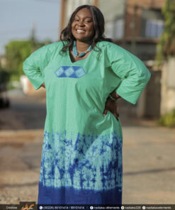 Robe boubou tunique batik brodée, couleurs dégradées Vert/bleu roi.