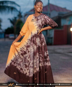 Robe longue batik brodée, manches boutonnées, couleur Saumon / marron