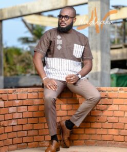 Chemise en lin brodée marron