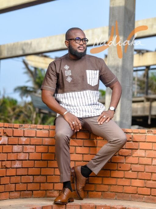Chemise en lin brodée marron