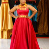 Robe de soirée longue ovale brodée, avec ceinture brodée assortie, tissu Tafettas lustré rouge bordeaux, Dos à lacets.